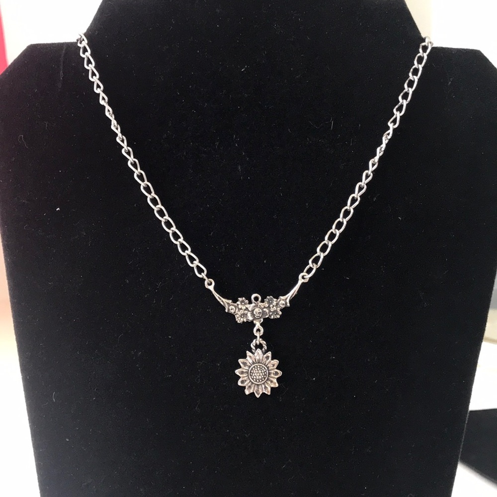 Vintage Sunflower Necklace